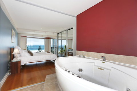 Ocean View-breath Taking Views, Amazing Facilities - Accommodation Main Beach 6