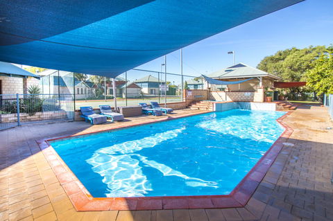 Amalfi Resort - Accommodation Main Beach 0