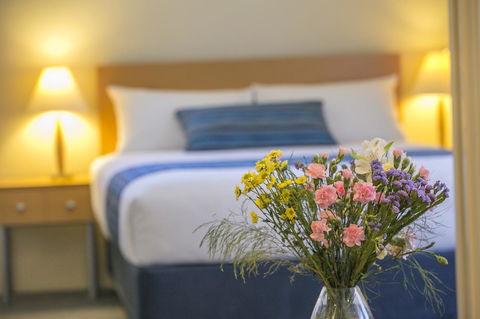 Amalfi Resort - Accommodation Main Beach 1