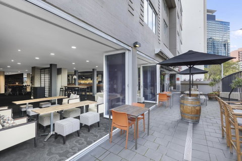 Rendezvous Hotel Perth Central - Accommodation Main Beach 0