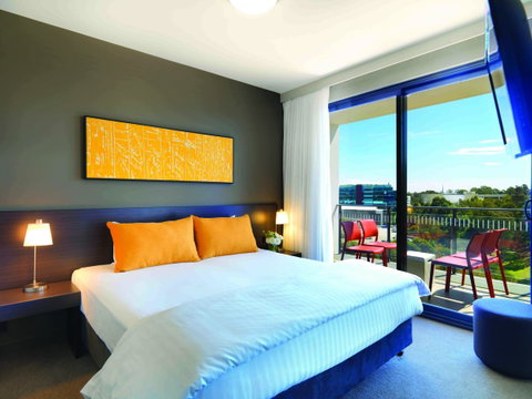 Punthill Norwest - Accommodation Main Beach 16