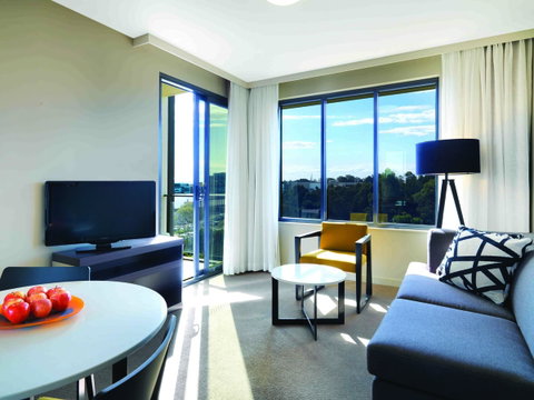 Punthill Norwest - Accommodation Main Beach 17