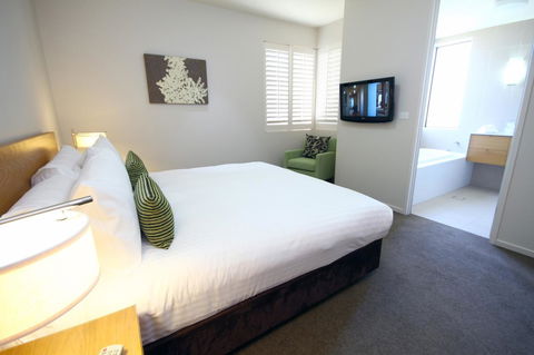 Chateau Elan At The Vintage - Accommodation Main Beach 17