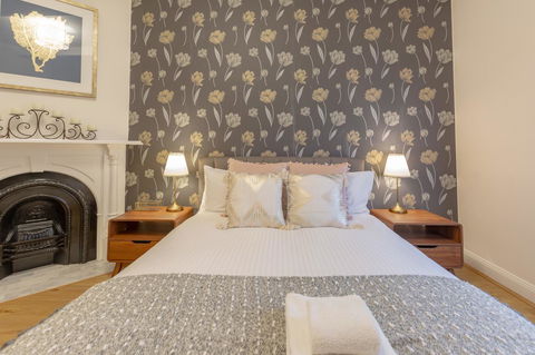 Heritage Townhouse Near Harbour Bridge - Accommodation Main Beach 22