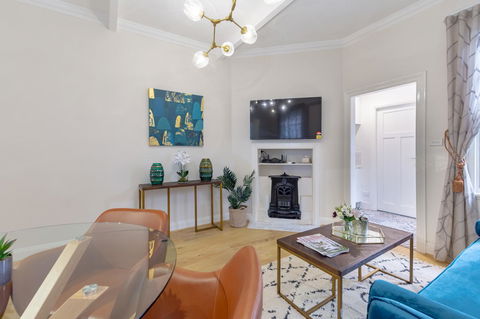 Heritage Townhouse Near Harbour Bridge - Accommodation Main Beach 17