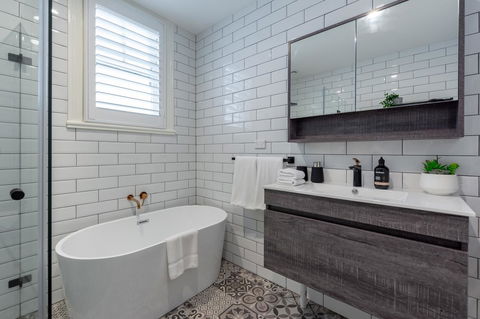 Heritage Townhouse Near Harbour Bridge - Accommodation Main Beach 9
