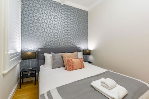 Heritage Townhouse Near Harbour Bridge - Accommodation Main Beach 27