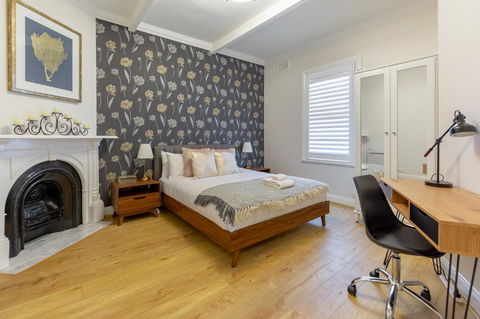 Heritage Townhouse Near Harbour Bridge - Accommodation Main Beach 26