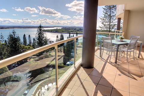 Northpoint Apartments - Accommodation Main Beach 7