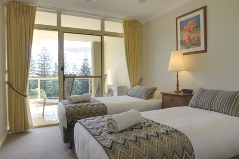Northpoint Apartments - Accommodation Main Beach 28