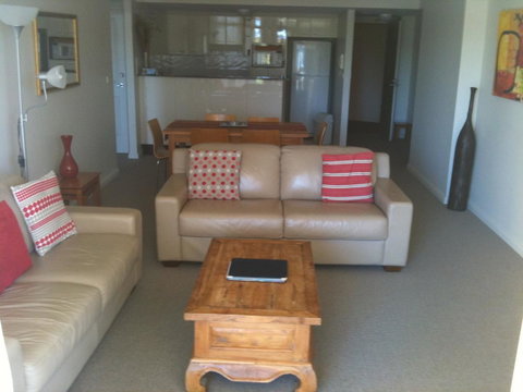 Northpoint Apartments - Accommodation Main Beach 14