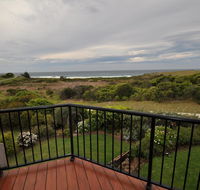 Beachfront Apartments - Accommodation Main Beach