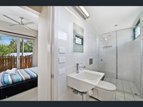 Crescent Head Spa Villa - Accommodation Main Beach 5
