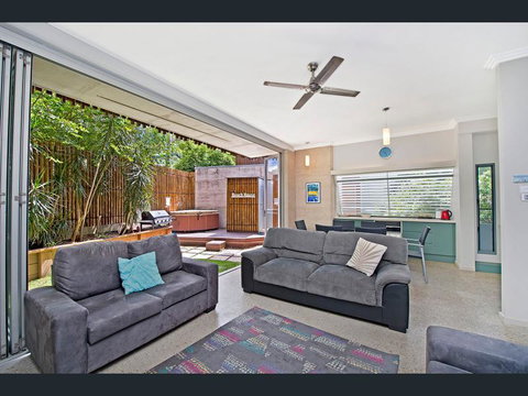 Crescent Head Spa Villa - Accommodation Main Beach 13