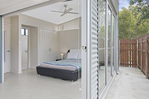 Crescent Head Spa Villa - Accommodation Main Beach 6