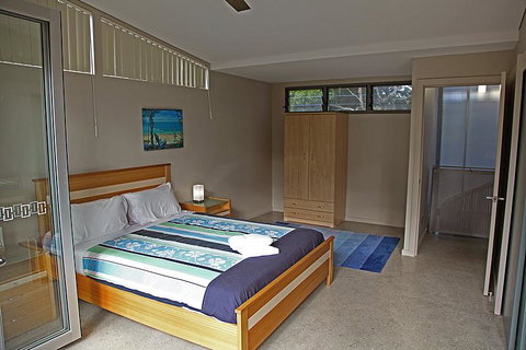 Crescent Head Spa Villa - Accommodation Main Beach 4