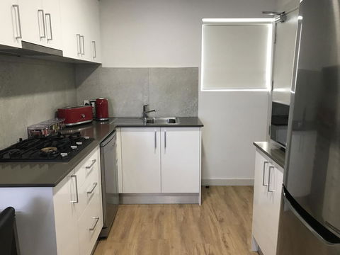 Jesmond Executive Villas - Accommodation Main Beach 1