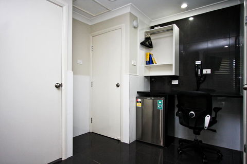 Jesmond Executive Villas - Accommodation Main Beach 41