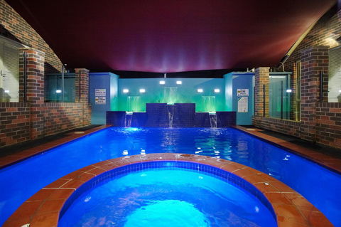 Jesmond Executive Villas - Accommodation Main Beach 15