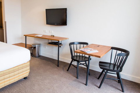 Hotel Nelson - Accommodation Main Beach 33