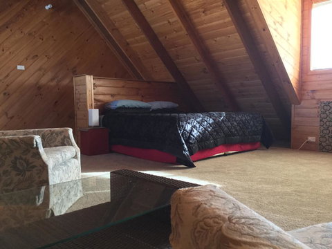 Jetz Bungalow - Accommodation Main Beach 11