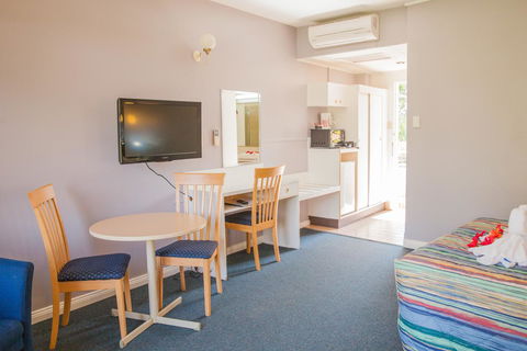 Kempsey Rose Motor Inn - Accommodation Main Beach 25