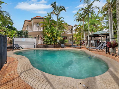 Cossies By The Sea - Accommodation Main Beach 0