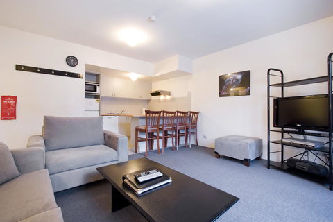 Lantern 1 Bedroom Balcony With Panoramic View - Accommodation Main Beach 24