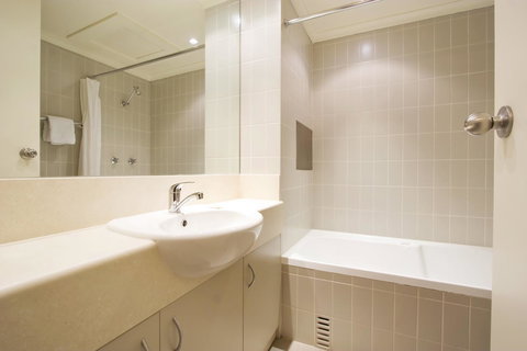 Lantern 1 Bedroom Balcony With Panoramic View - Accommodation Main Beach 26
