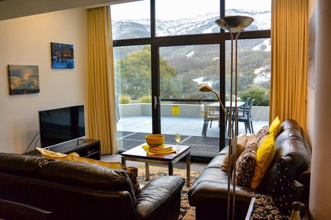 Lantern 1 Bedroom Balcony With Panoramic View - Accommodation Main Beach 1