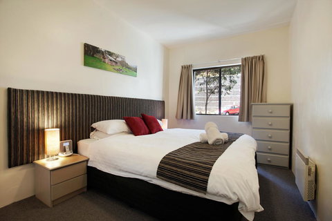 Lantern 1 Bedroom Balcony With Panoramic View - Accommodation Main Beach 33
