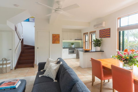 The Crest Byron Bay - Accommodation Main Beach 2