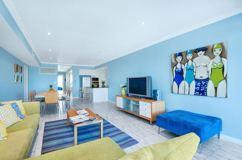 On The Beach Getaway - Accommodation Main Beach 2