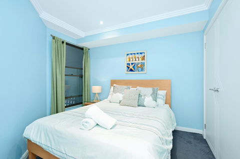 On The Beach Getaway - Accommodation Main Beach 6