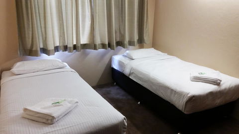 Echo Point Discovery Motel - Accommodation Main Beach 15