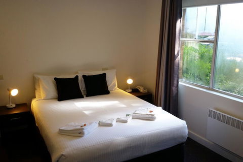 Echo Point Discovery Motel - Accommodation Main Beach 9