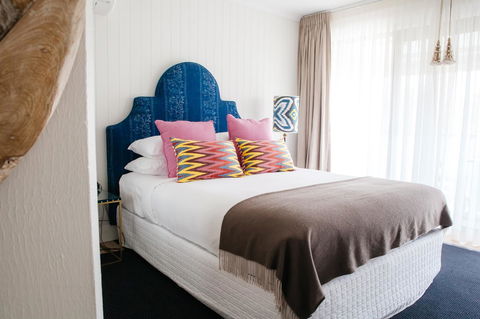 The Lord Byron - Accommodation Main Beach 1