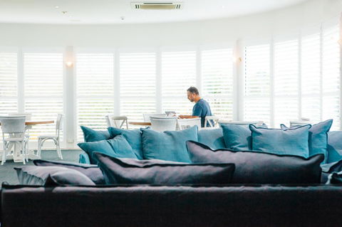 The Lord Byron - Accommodation Main Beach 18