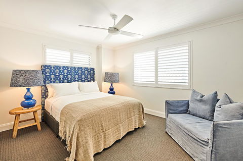 The Lord Byron - Accommodation Main Beach 13