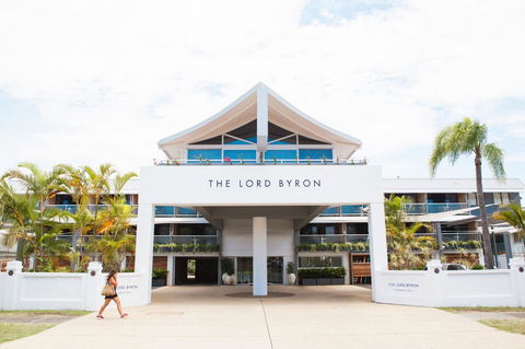 The Lord Byron - Accommodation Main Beach 0