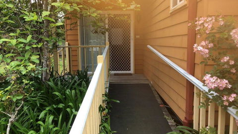 Little Gem - Accommodation Main Beach 1