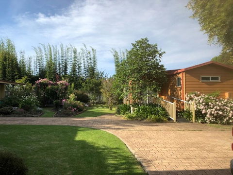 Little Gem - Accommodation Main Beach 2