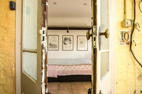 Bondi Beach House - Accommodation Main Beach 13