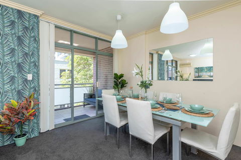 Apartments In Pyrmont - Accommodation Main Beach 22