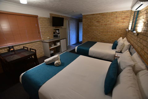 Best Western Kennedy Drive Airport Motel - Accommodation Main Beach 14