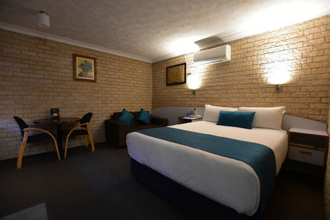 Best Western Kennedy Drive Airport Motel - Accommodation Main Beach 12