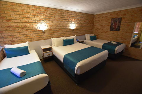 Best Western Kennedy Drive Airport Motel - Accommodation Main Beach 24