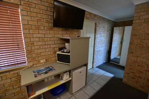 Best Western Kennedy Drive Airport Motel - Accommodation Main Beach 23