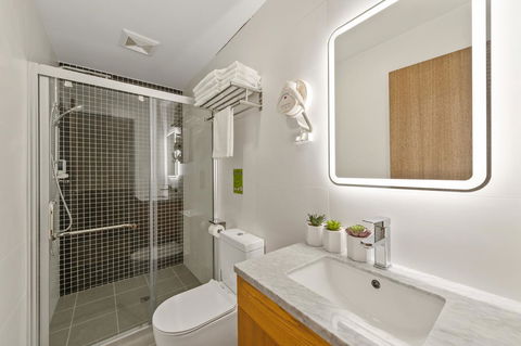 YEHS Hotel Sydney QVB - Accommodation Main Beach 41