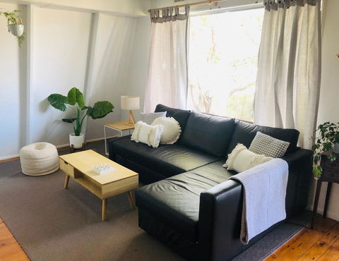 Little Blue Beach House - Accommodation Main Beach 8